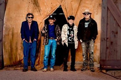 Neil Young und Crazy Horse. (c) WMG